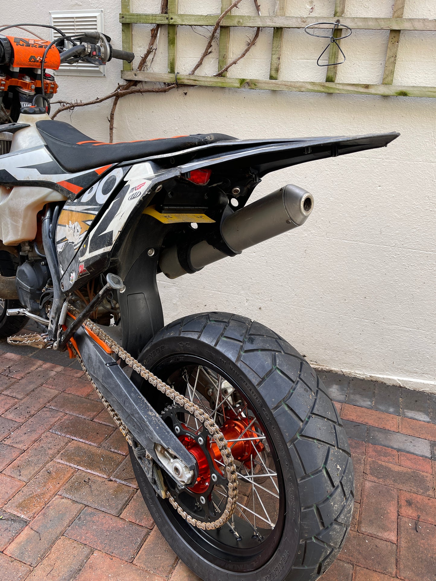 KTM SUPERMOTO FLIP PLATE / TAIL TIDY