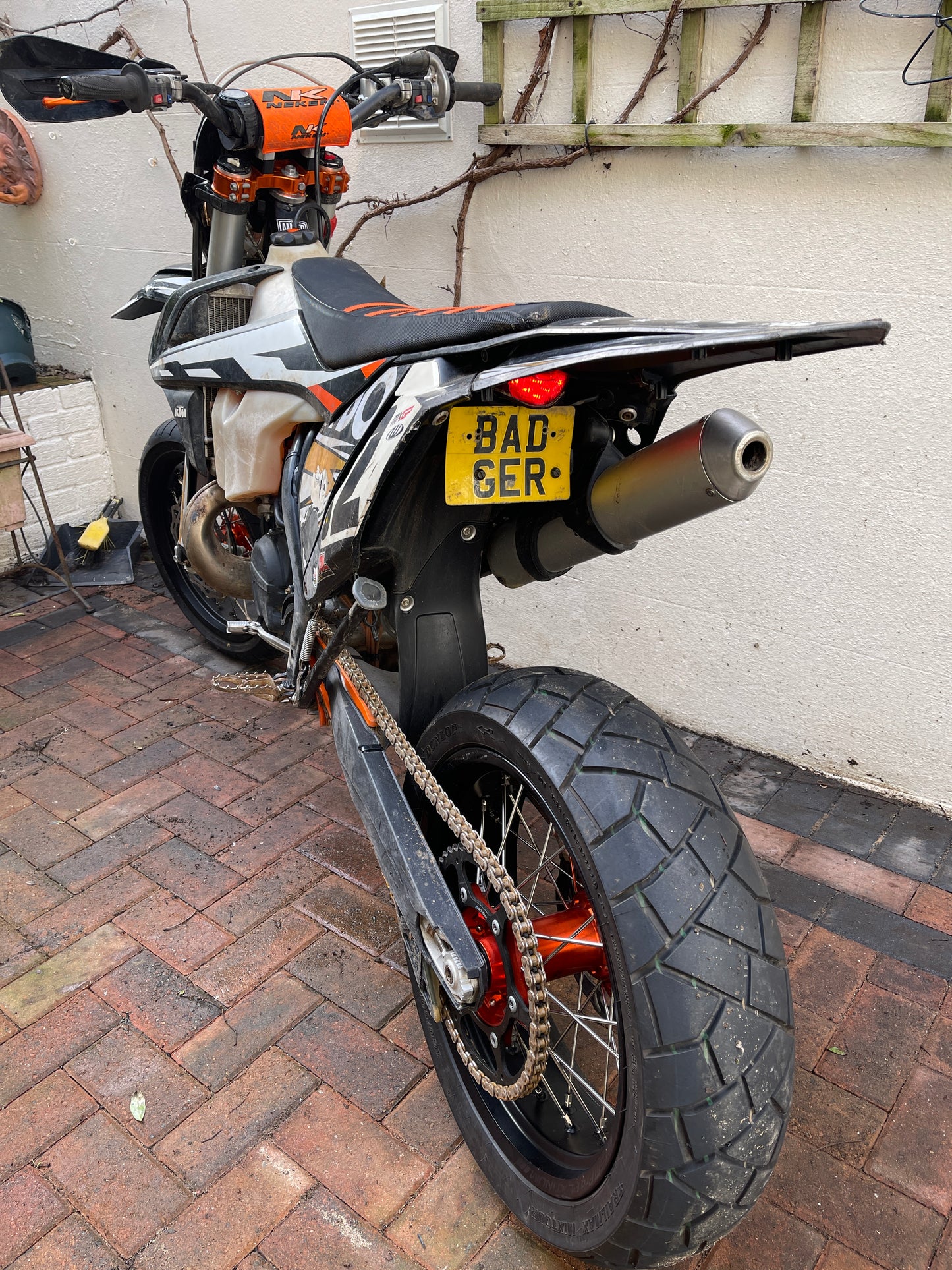 KTM SUPERMOTO FLIP PLATE / TAIL TIDY