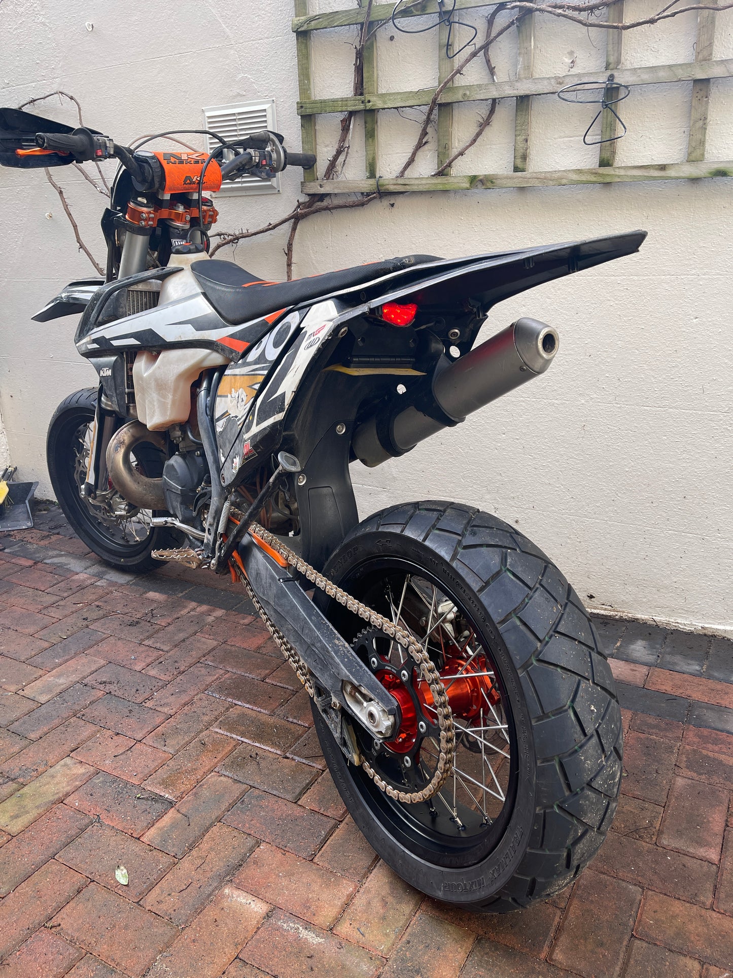 KTM SUPERMOTO FLIP PLATE / TAIL TIDY