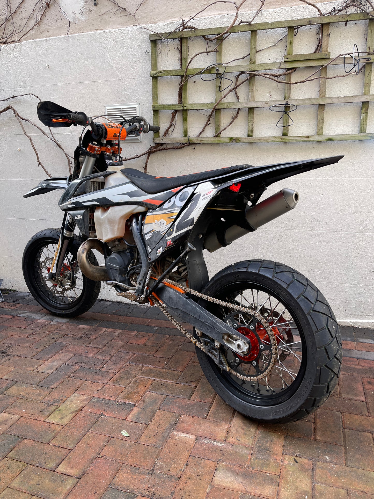 KTM SUPERMOTO FLIP PLATE / TAIL TIDY