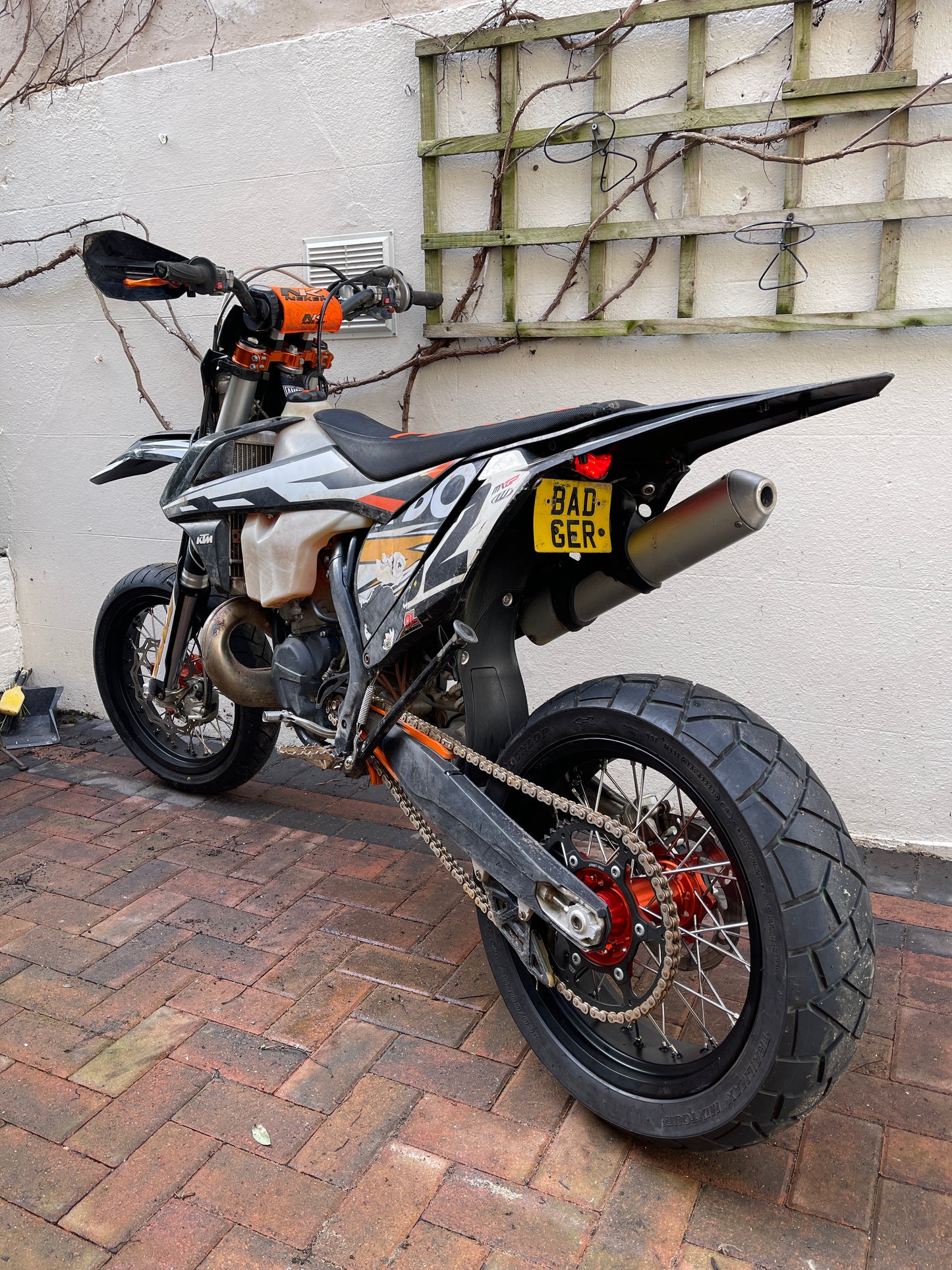 KTM SUPERMOTO FLIP PLATE / TAIL TIDY