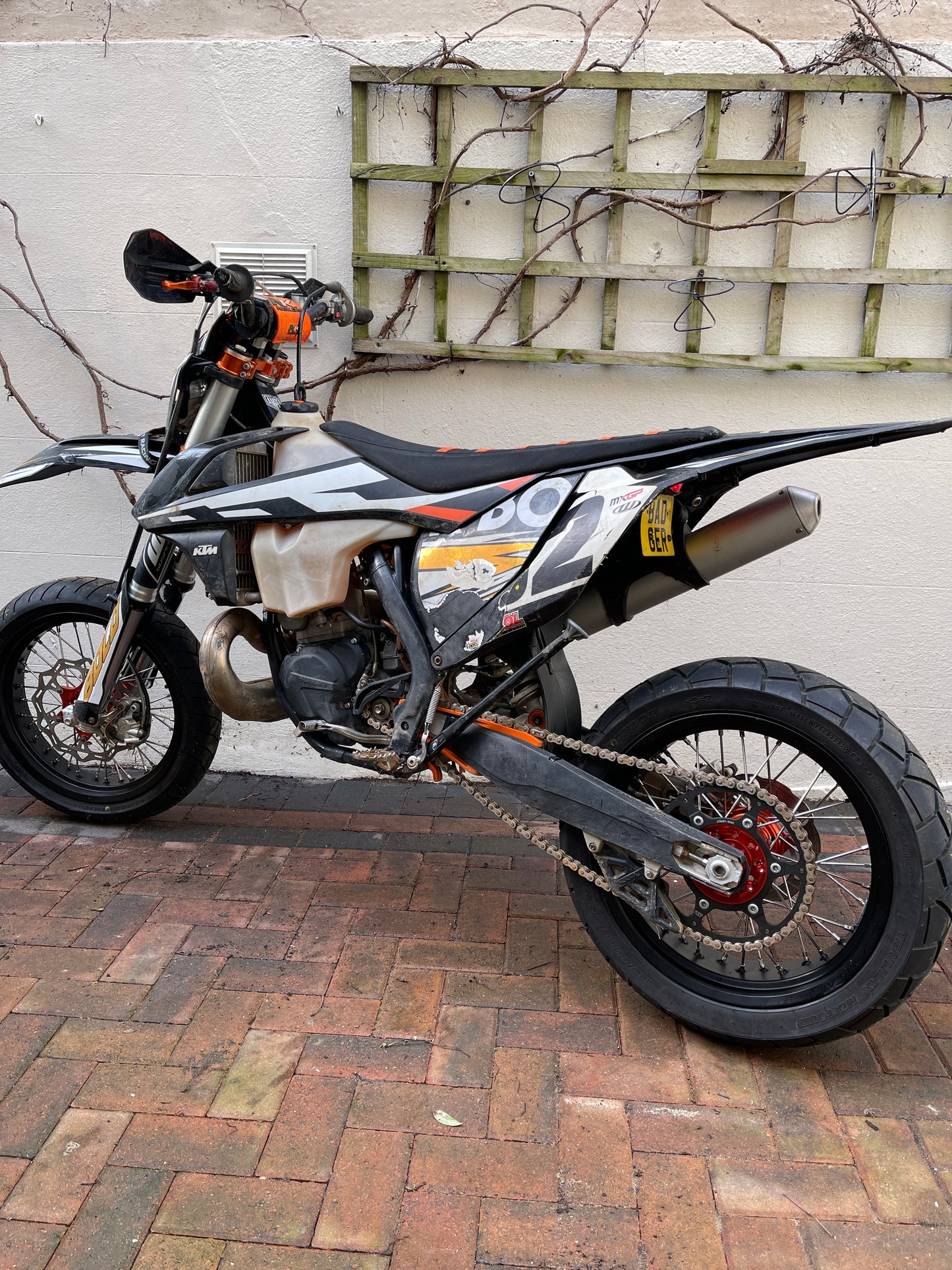 KTM SUPERMOTO FLIP PLATE / TAIL TIDY