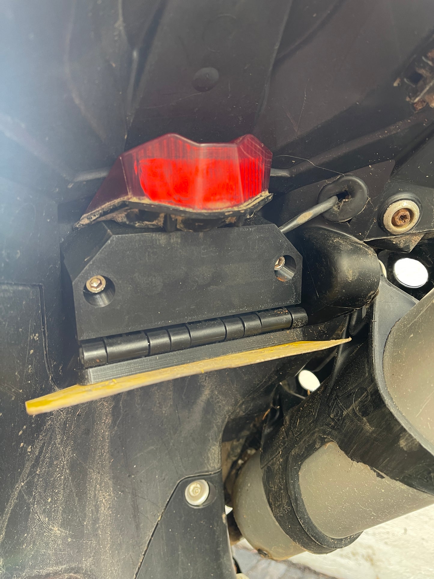 KTM SUPERMOTO FLIP PLATE / TAIL TIDY