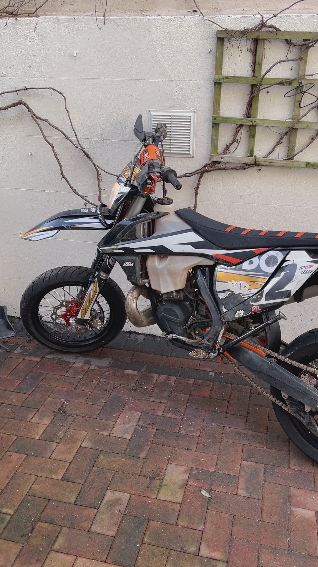 KTM EXC 2017-2019 TAIL LIGHT /FLIP PLATE – FlipPlates